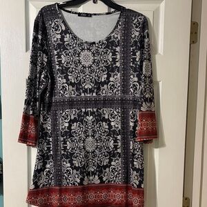Elegant Black and Red Patterned Women's Tunic